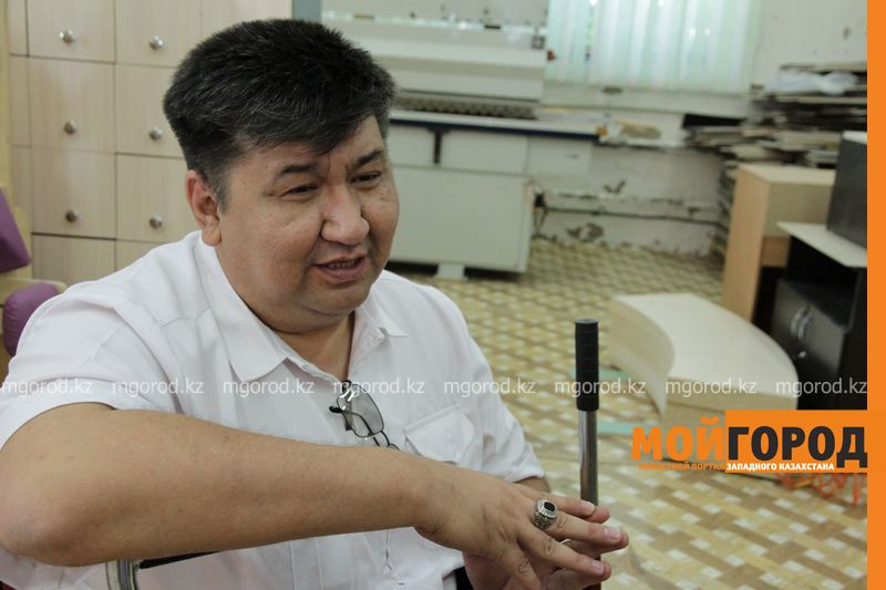 Уральскому предпринимателю подарили автобус для его рабочих-колясочников