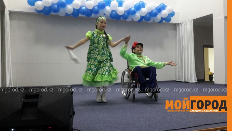 В Уральске прошел мастер-класс по танцам на колясках