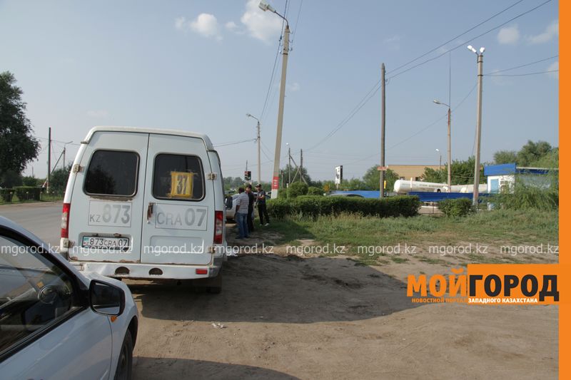 В Уральске водители маршруток сходят с линии, чтобы встать в очередь за газом