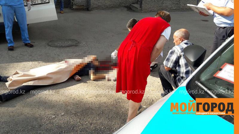 В Уральске с балкона многоэтажки сбросился мужчина