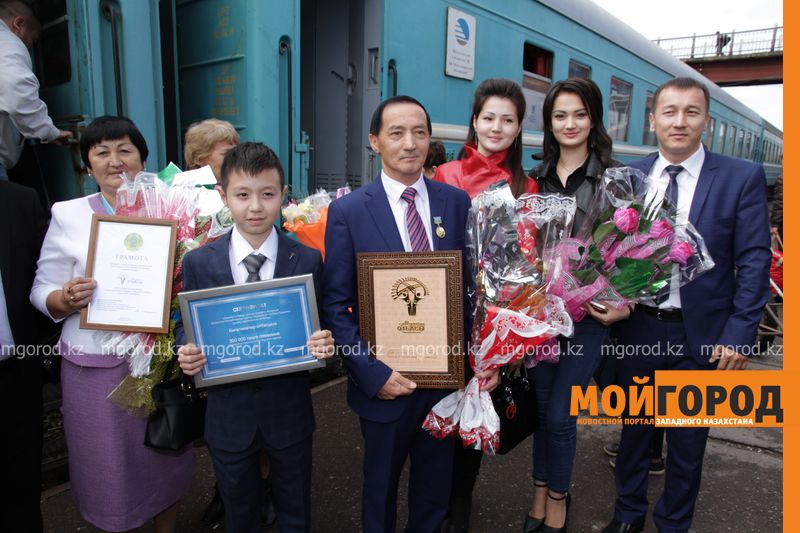 Участников республиканского конкурса «Мерейлi отбасы» встретили в Уральске