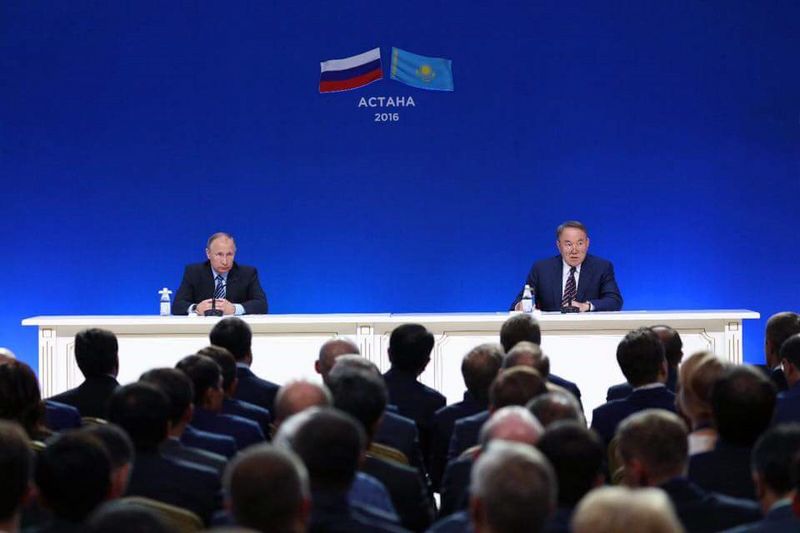 Аким ЗКО попросил президентов Казахстана и России изменить статус двух пропускных пунктов на границе