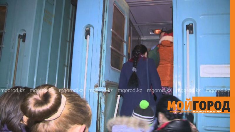 Между Атырау и приграничными селами появилось железнодорожное сообщение