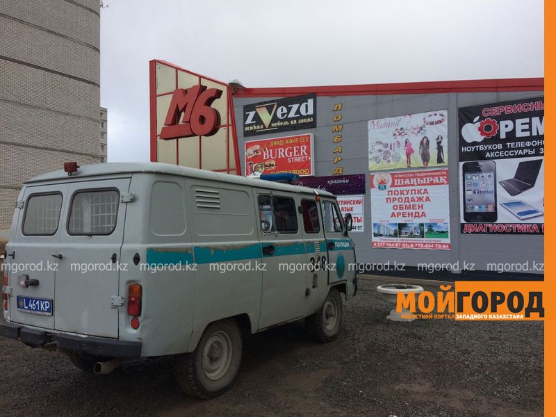 18 уральцев попали в больницу после поедания бургеров в кафе