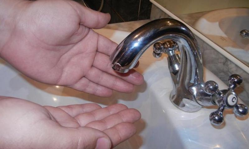 Полгорода Атырау осталось без водоснабжения