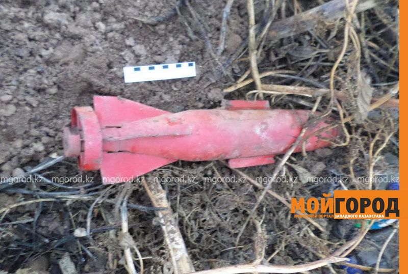 Два боевых снаряда обнаружили жители ЗКО