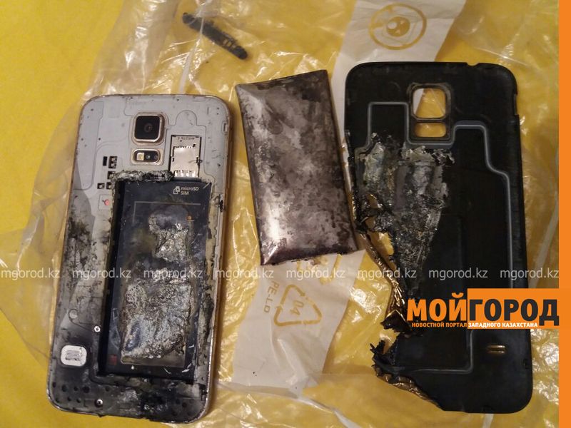 В Актау взорвался сотовый телефон во время зарядки