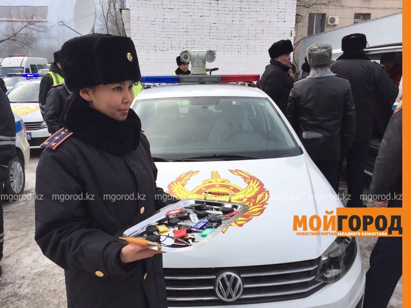Дорожные полицейские Атырау получили 100 новых автомобилей с видеорегистраторами