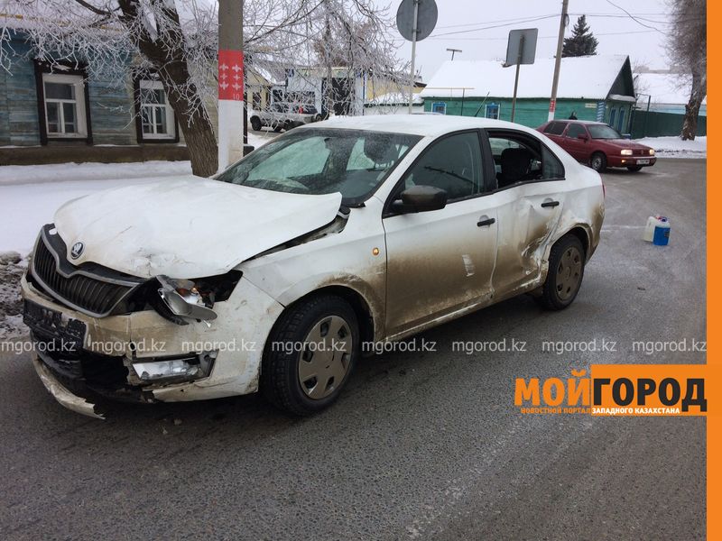 Водителя в ЗКО арестовали на 30 суток за то, что покинул место ДТП