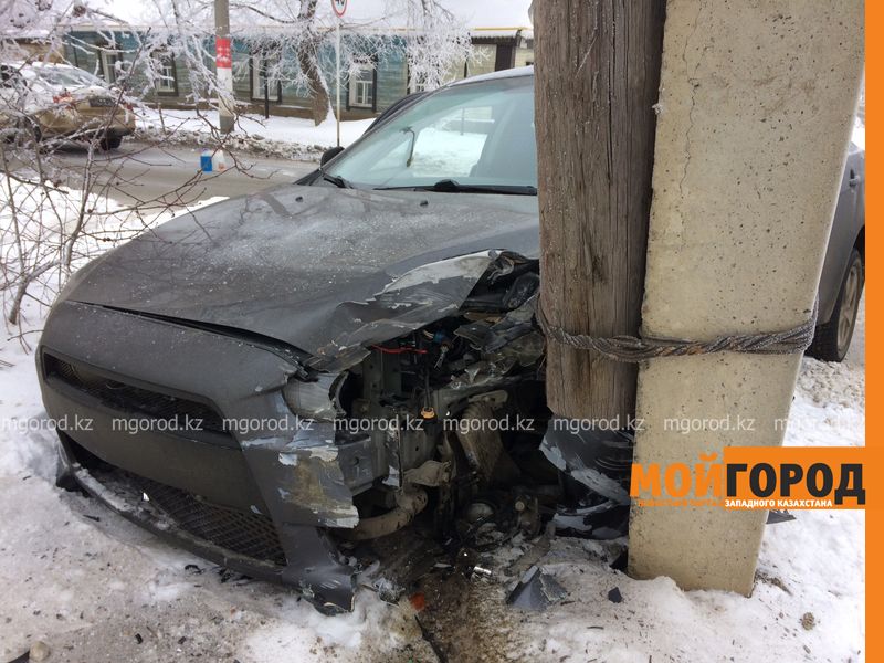 Из-за частых аварий на сложном перекрестке уральцы просят поставить светофор