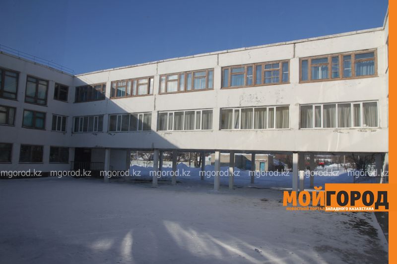 В последний день учебного года в школе ЗКО обнаружили тело мертвого охранника