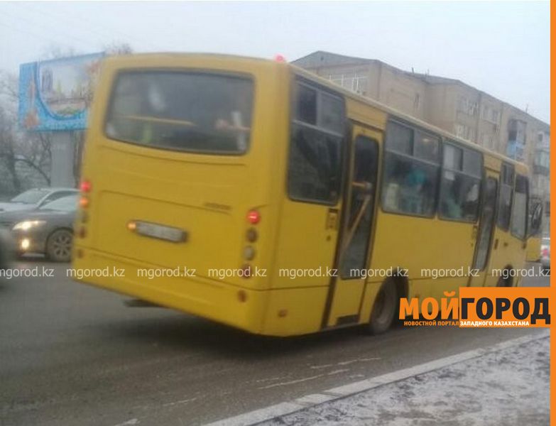 Переполненные пассажирами автобусы пугают жителей Атырау