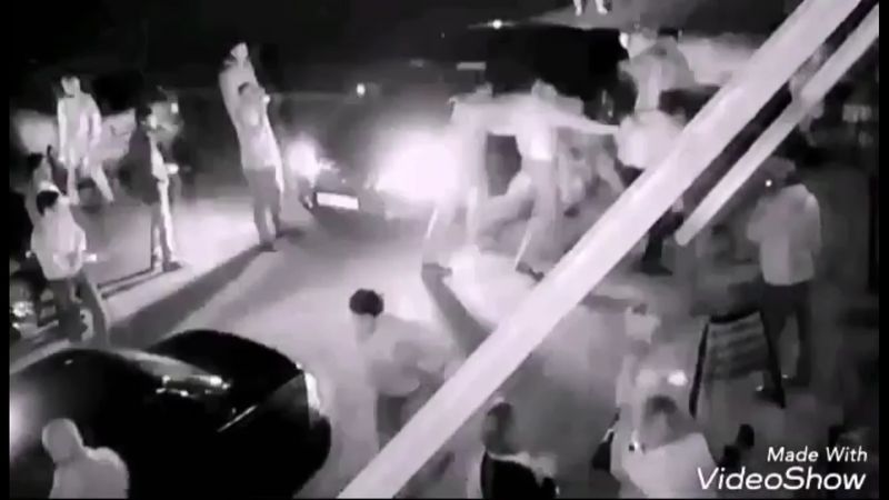 Родные обвиняемого ищут свидетелей убийства молодого парня около кафе в Уральске