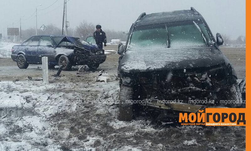 Два человека погибли в ДТП в Уральске