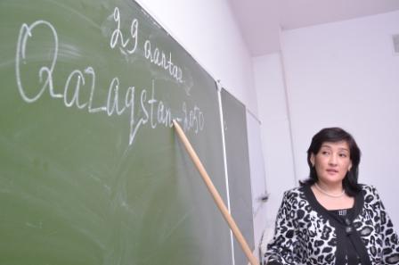 В Атырау предложили внедрять латиницу через мобильные приложения