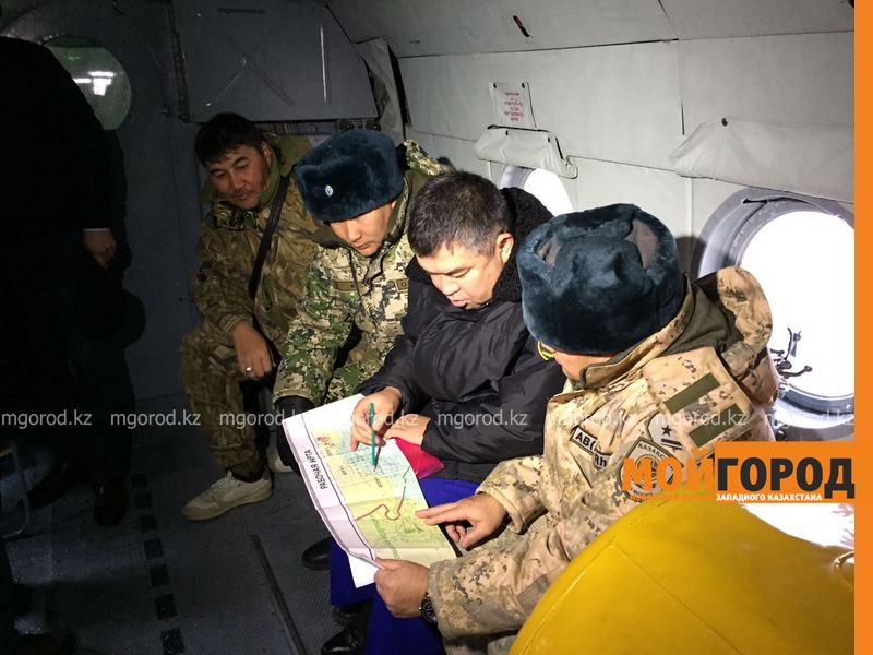 Рыбаки Атырауской области спрятали лодки во дворах