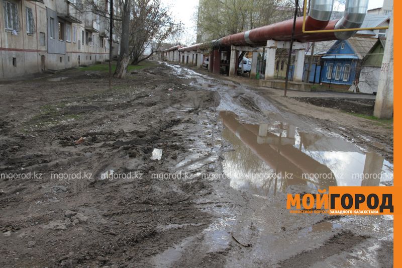 Уральцы жалуются на бездорожье возле школ