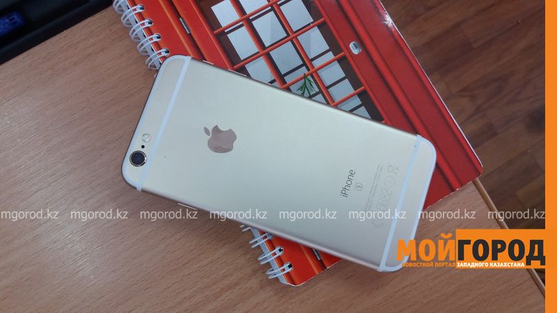 В ЗКО судисполнители за долги по алиментам могут забрать iPhone