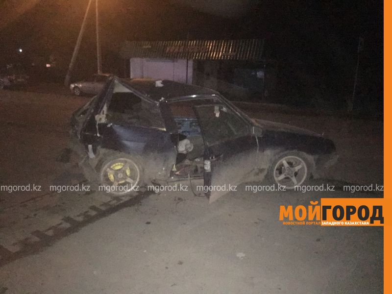 В Уральске от столкновения двух автомашин пострадал пешеход