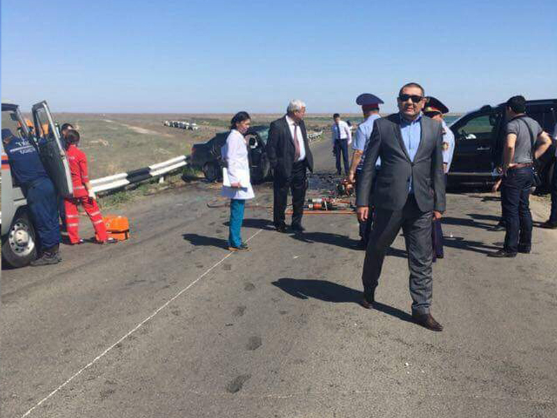 В жуткой аварии в Атырау выжил один человек