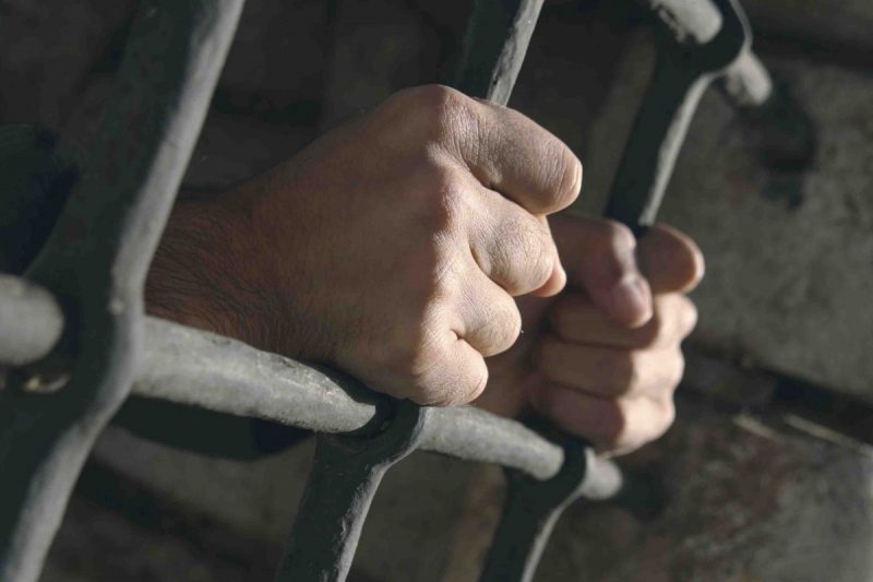 Подозреваемый в изнасиловании и убийстве 8-летней девочки в Атырау арестован на два месяца