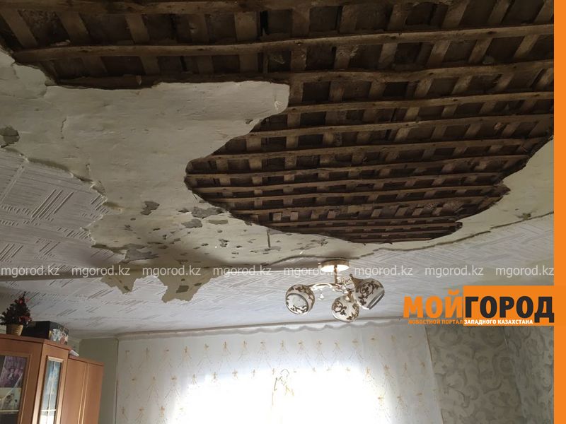 Пострадавшая от града в ЗКО пенсионерка до сих пор ждет помощи от властей