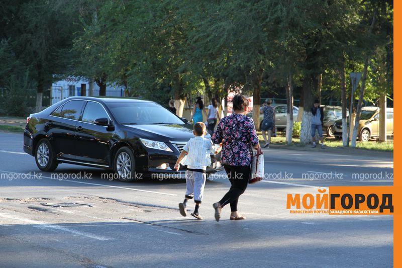 Жаяу жүргіншілердің жол үсті өткелі салынады