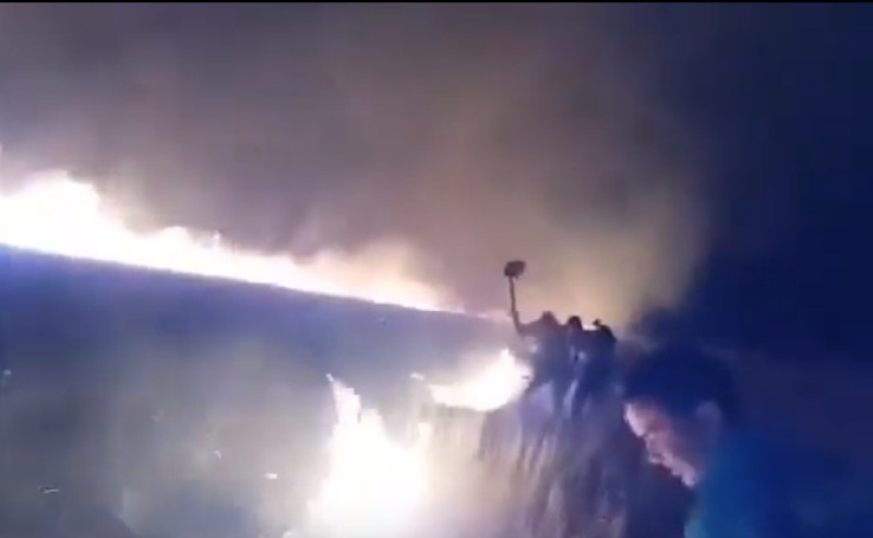 Жители Атырауской области своими силами тушили степные пожары