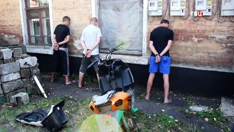 21 школьник состоит на учете в отделе полиции по делам несовершеннолетних в Атырау