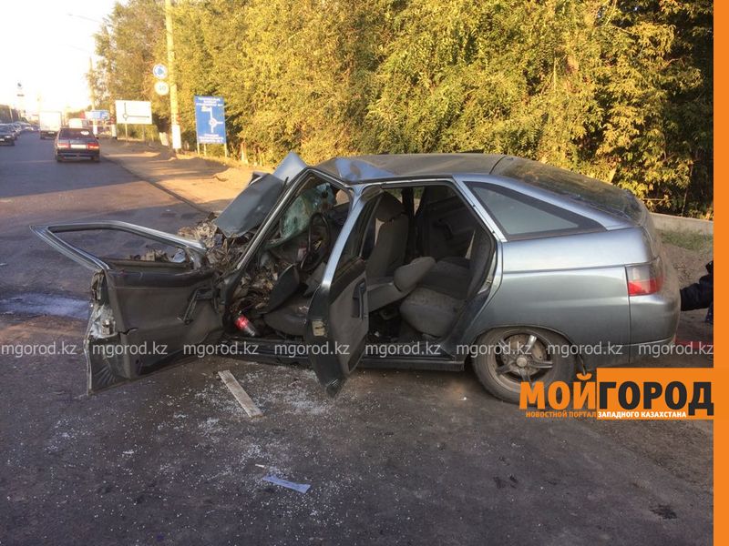 В Уральске столкнулись «ВАЗ» и автобус с рабочими