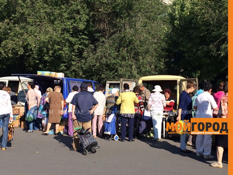 Порядка 50 наименований экологически чистой продукции было представлено на ярмарке в Уральске
