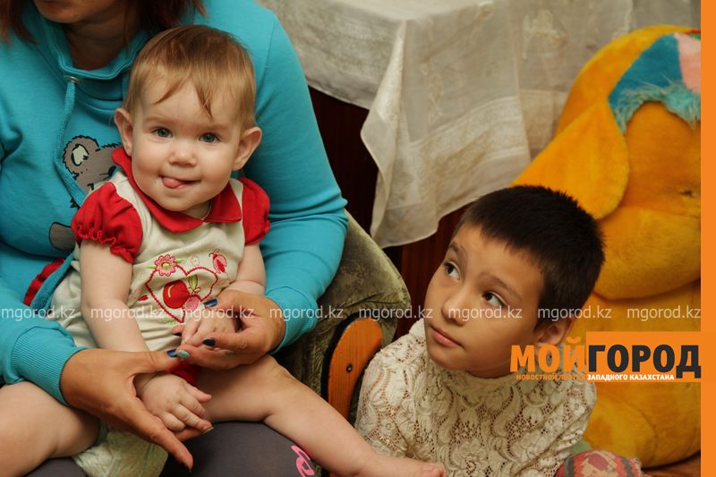 Уральцы помогли многодетной маме собрать детей в школу