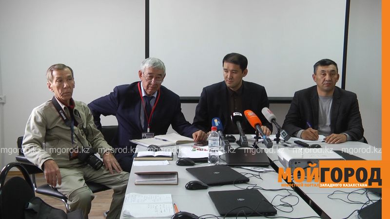 Расследование посадки самолета без шасси в аэропорту Уральска может затянуться