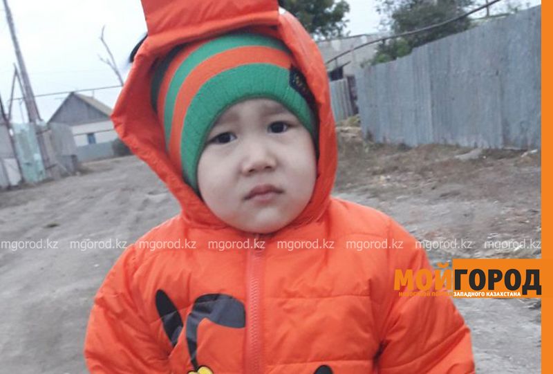 В Уральске 3-летнему мальчику с ожогом пищевода собрали деньги на операцию