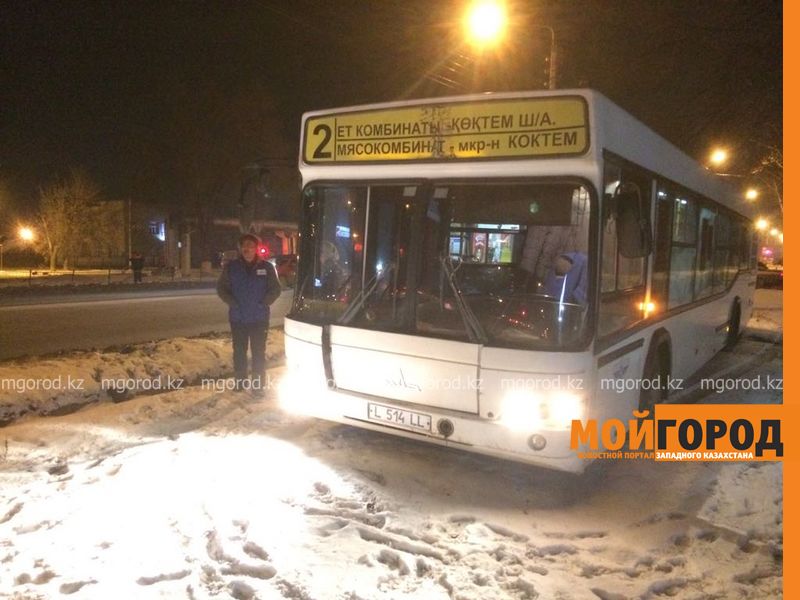 В Уральске пассажирский автобус сбил пешехода 