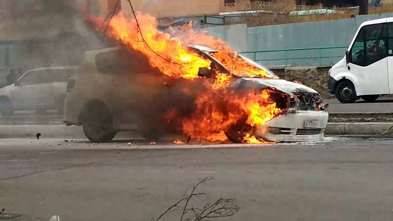 В Атырауской области за сутки сгорели две машины