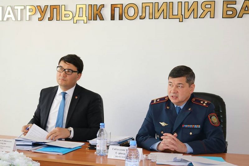 Замакима ЗКО поручил посодействовать в выдаче сельским участковым жилья