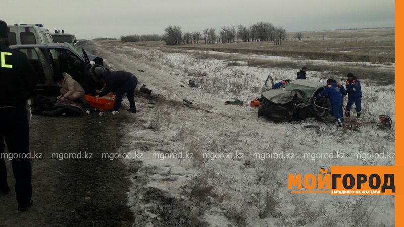 Состояние пострадавшей в ДТП на трассе Уральск-Атырау остается тяжелым