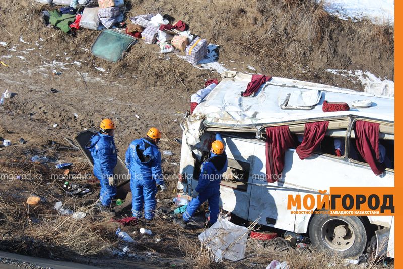 52 человека сгорели заживо в автобусе в Актюбинской области (обновляется)