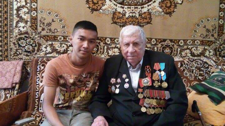 В Атырау на 93 году жизни скончался ветеран ВОВ Александр Смыслов