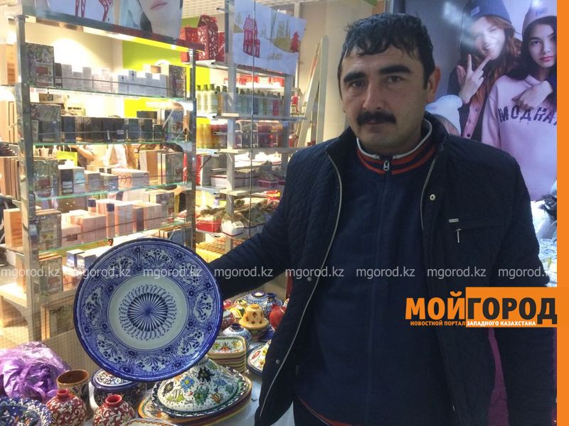 В Уральске побывал мастер-керамист из Узбекистана