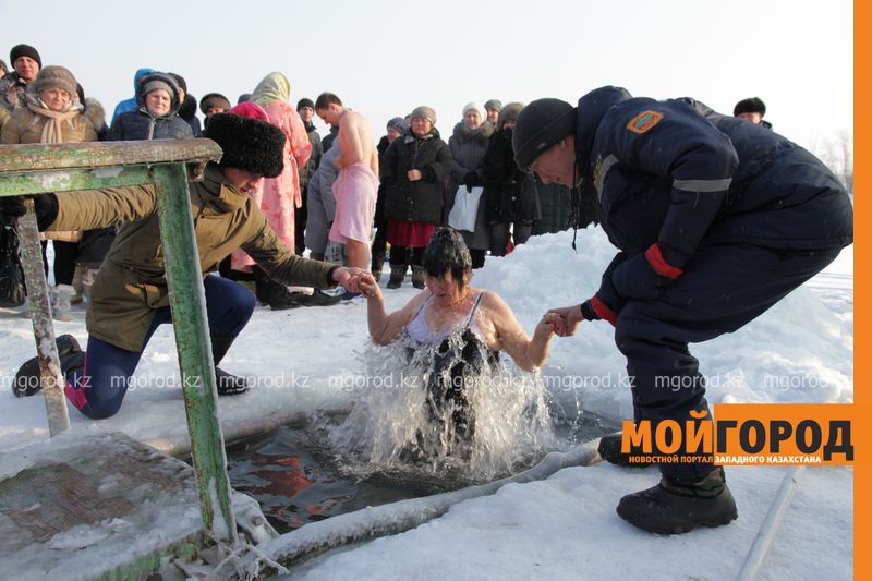 14 мест для купания на Крещение определили в Уральске