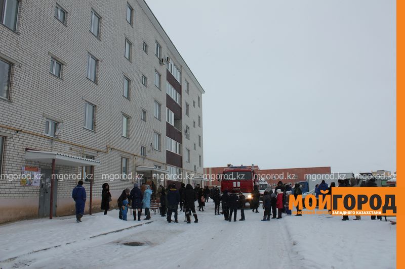 Двое малолетних детей отравились угарным газом в Уральске