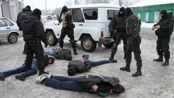 В Атырау члены ОПГ в течение 2 лет вымогали деньги у таксистов