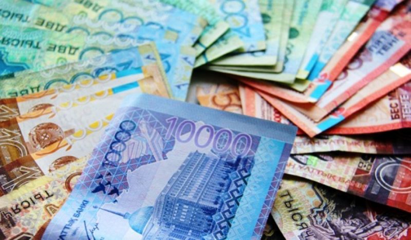 На полмиллиона тенге оштрафован житель Атырау, пополнивший счет телефона сотрудника ДКУИС