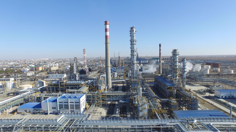 На Атырауском НПЗ произошла потасовка между китайскими рабочими и охраной