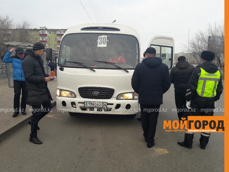 Почти половина автобусов в Атырау ездит с нарушениями (видео)