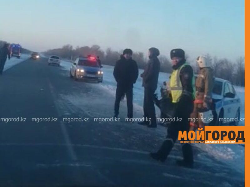 В ДВД ЗКО не смогли прокомментировать видео столкновения патрульного автомобиля с «Ауди»