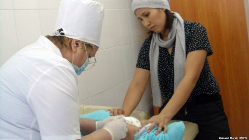 В Атырауской области 260 родителей отказались от вакцинации детей