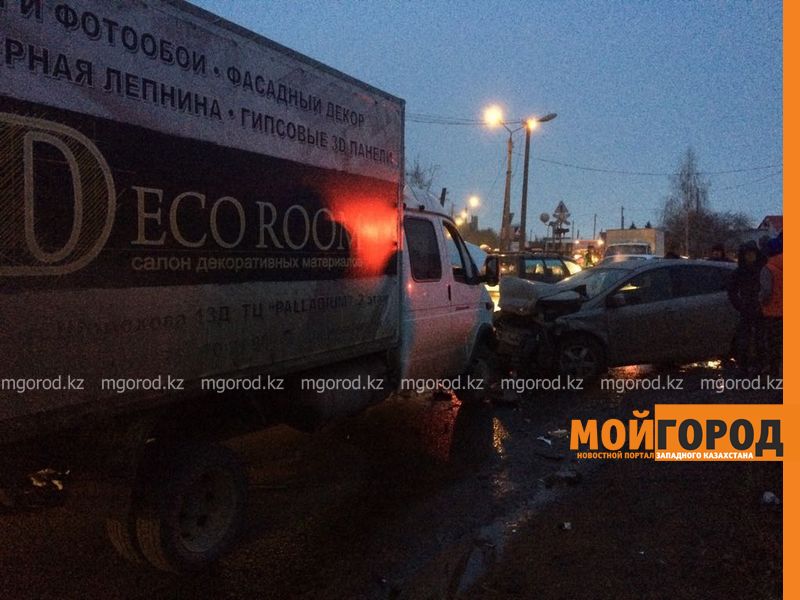 ДТП с участием трех авто произошло в Уральске